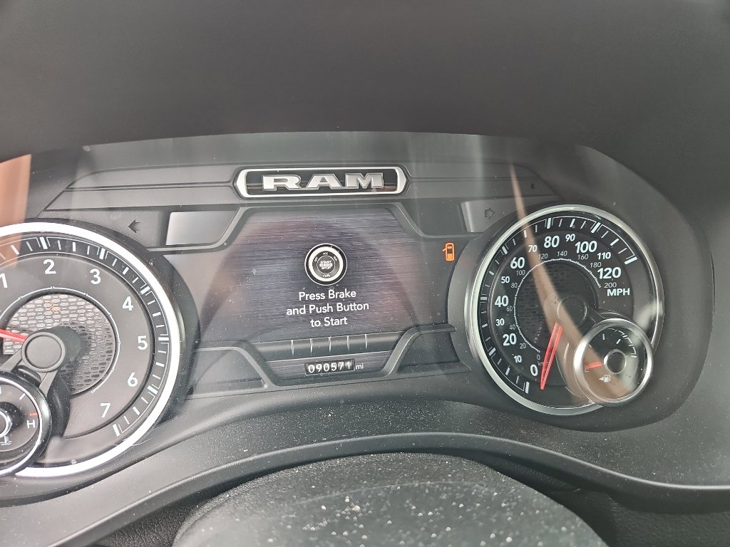 Used 2020 RAM 1500 Big Horn AWD/4WD image 9