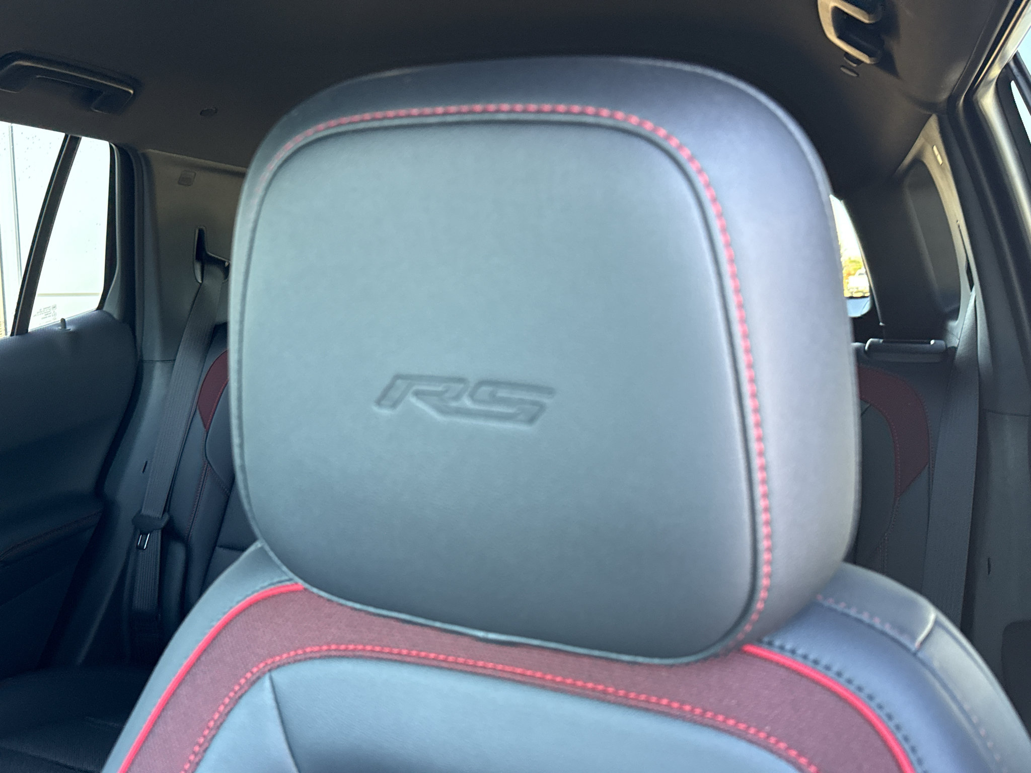 New 2027 Chevrolet Equinox RS w/ Safety and Technology Package AWD/4WD image 13