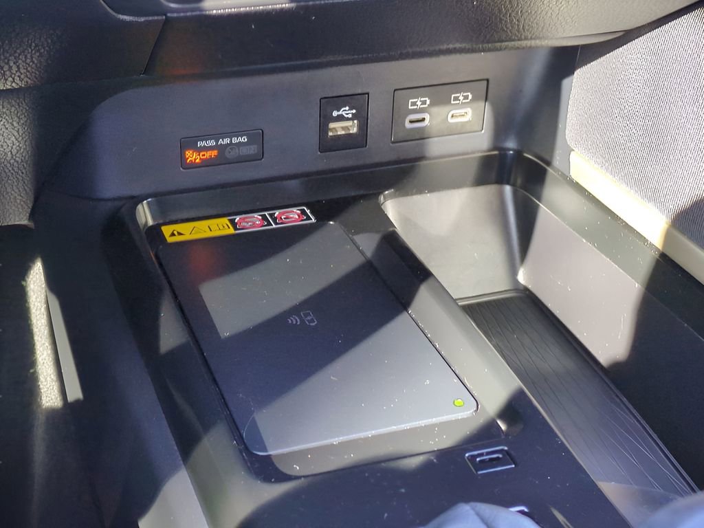 Certified 2025 Toyota Camry LE image 21