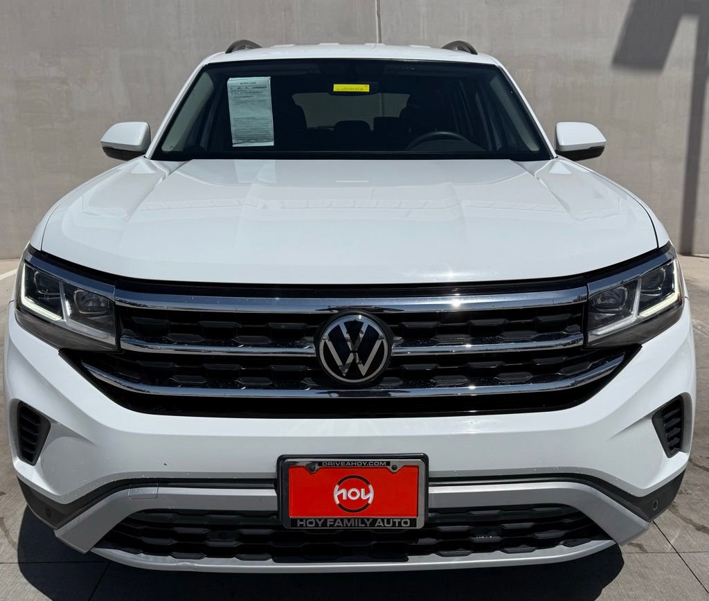 Used 2023 Volkswagen Atlas SE image 2