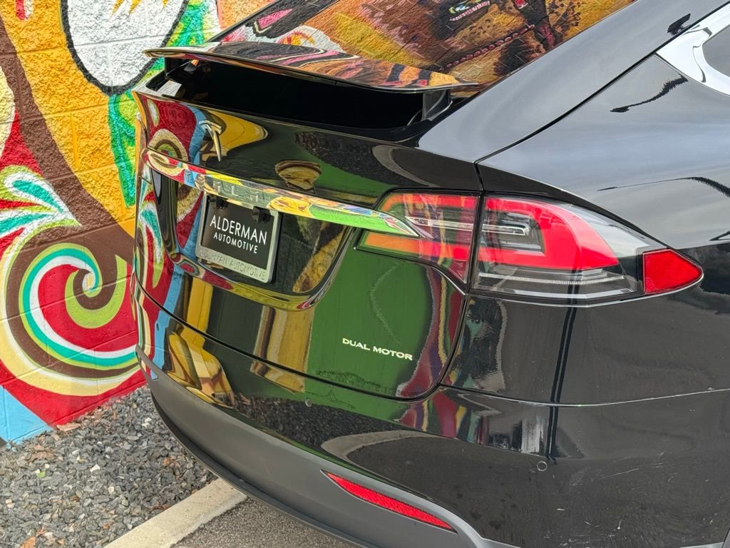 Used 2020 Tesla Model X Long Range image 13