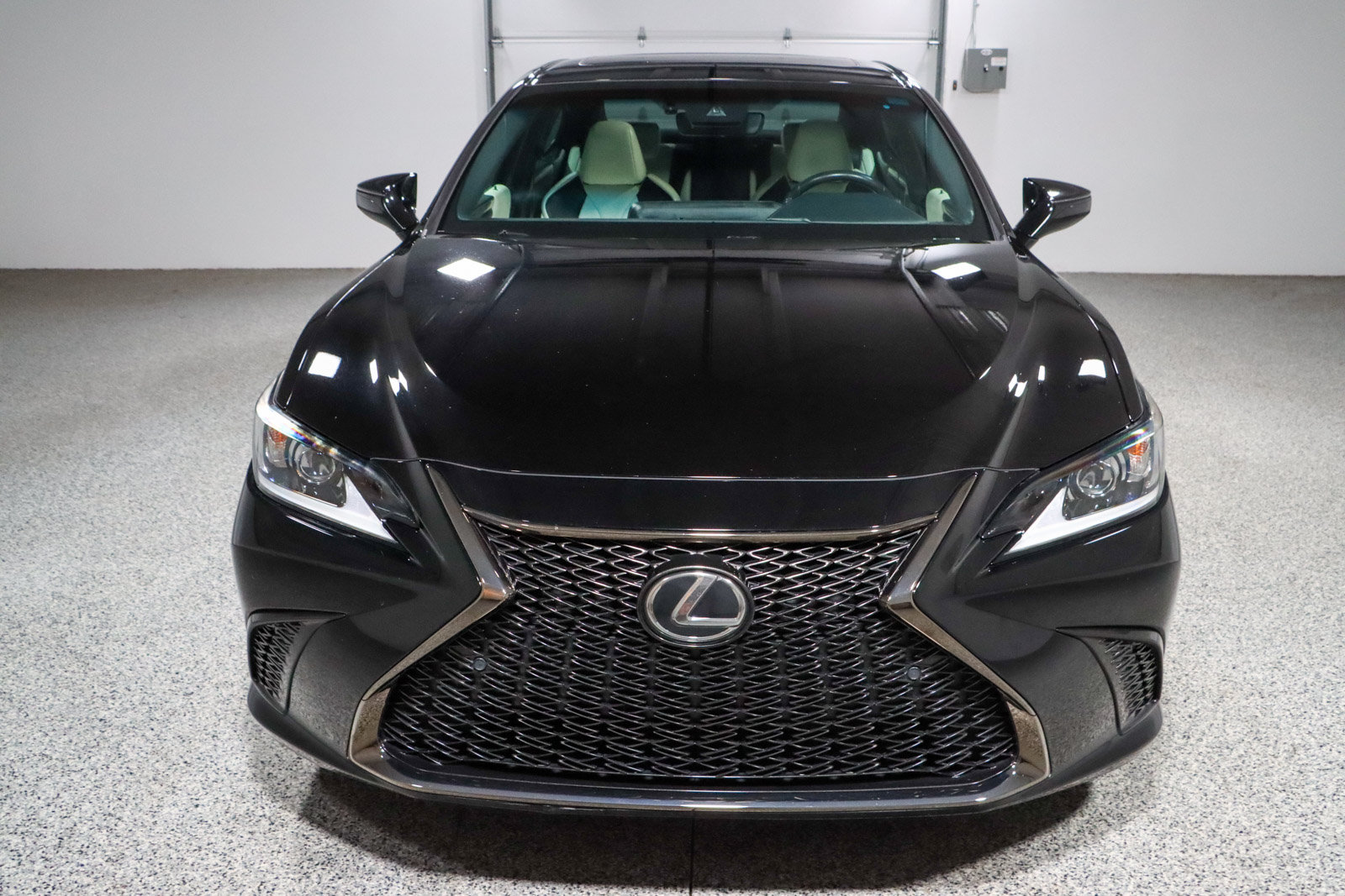 Used 2021 Lexus ES 350 F Sport w/ Special Edition FWD image 4
