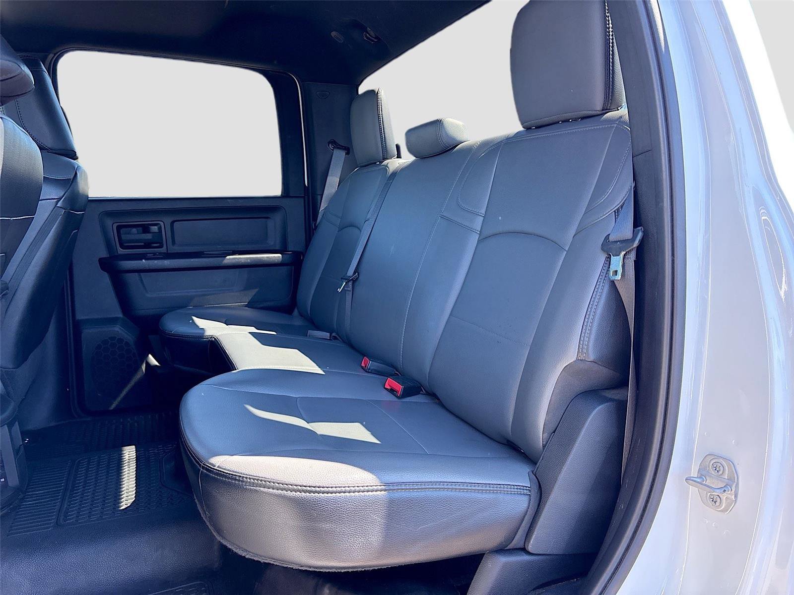 Used 2022 RAM 2500 Tradesman w/ Chrome Appearance Group image 22