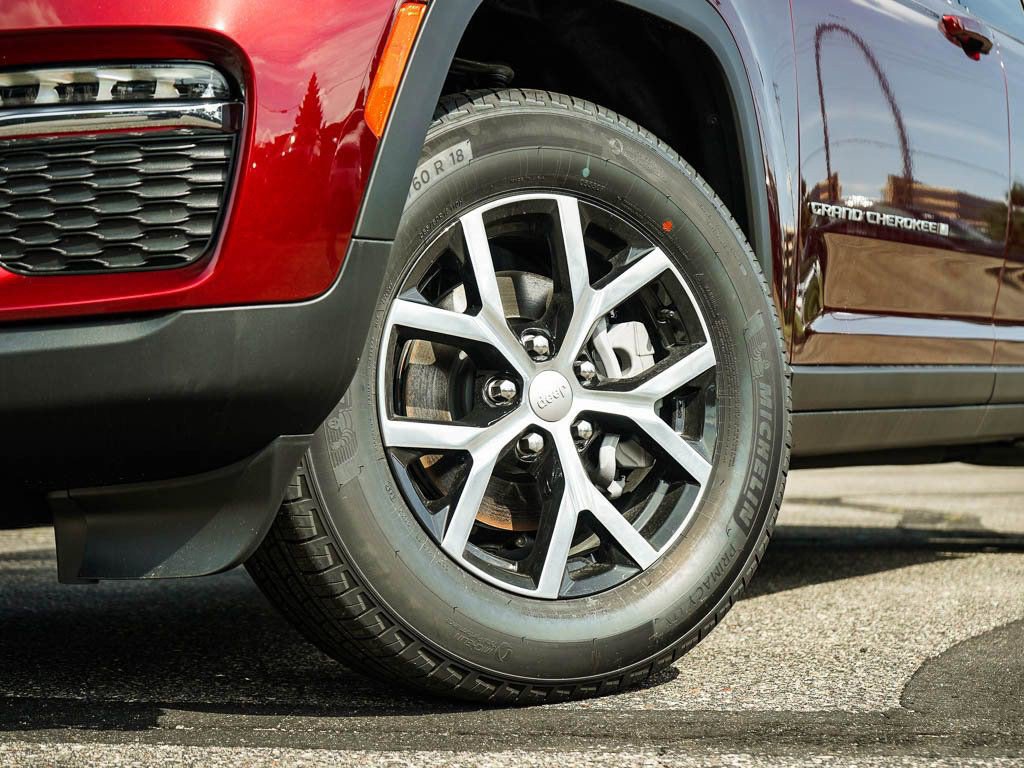 New 2025 Jeep Grand Cherokee Limited image 5