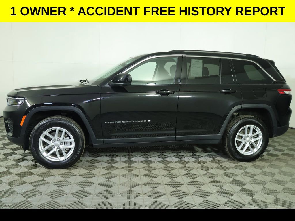 Used 2023 Jeep Grand Cherokee Laredo X image 5