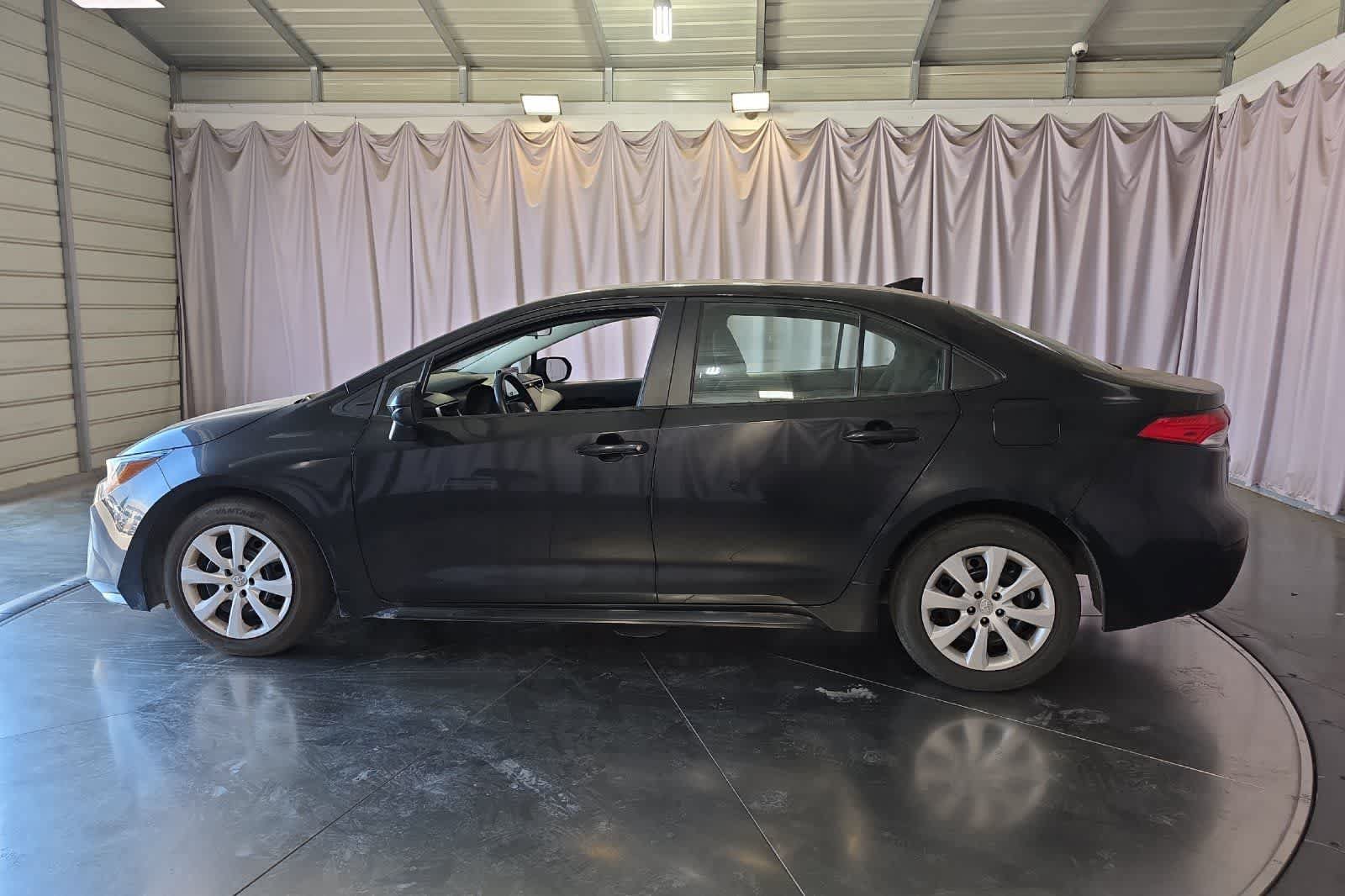 Used 2024 Toyota Corolla LE FWD image 6
