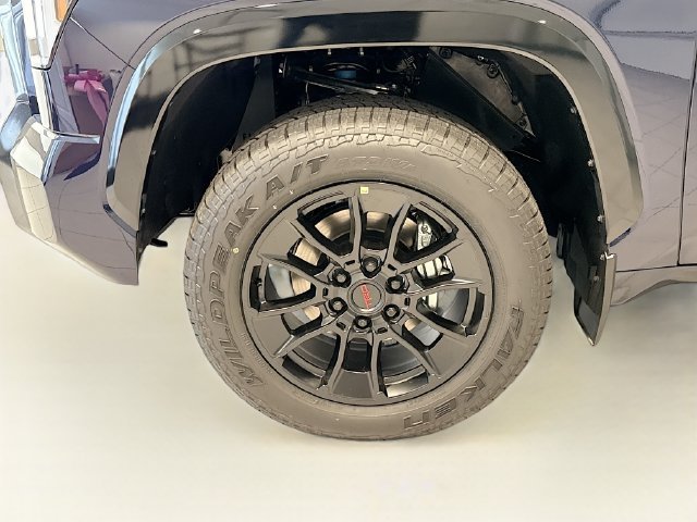 Certified 2025 Toyota Tundra Platinum w/ TRD Off-Road Package AWD/4WD image 25