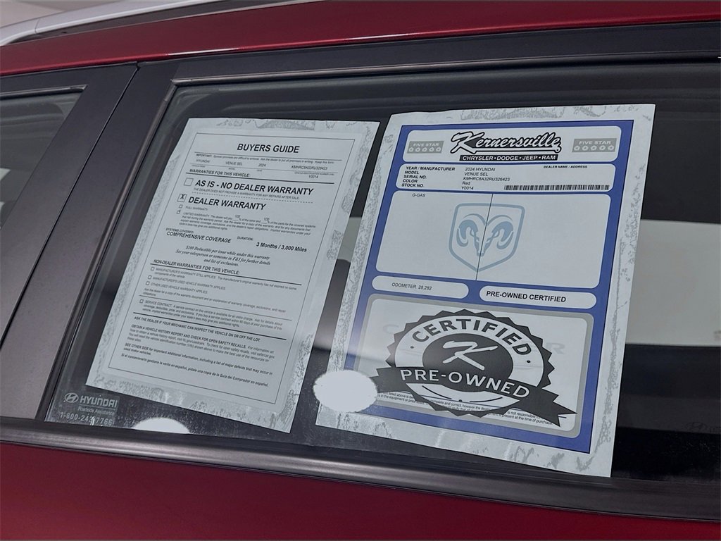 Used 2024 Hyundai Venue SEL image 35