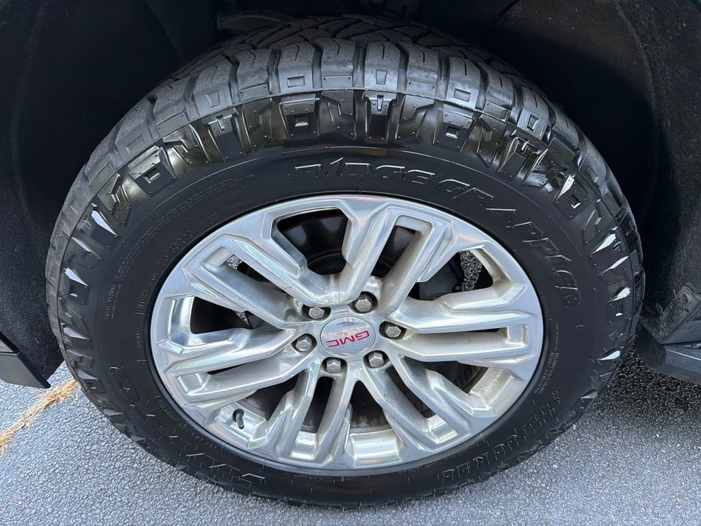 Used 2021 GMC Yukon SLT RWD image 11