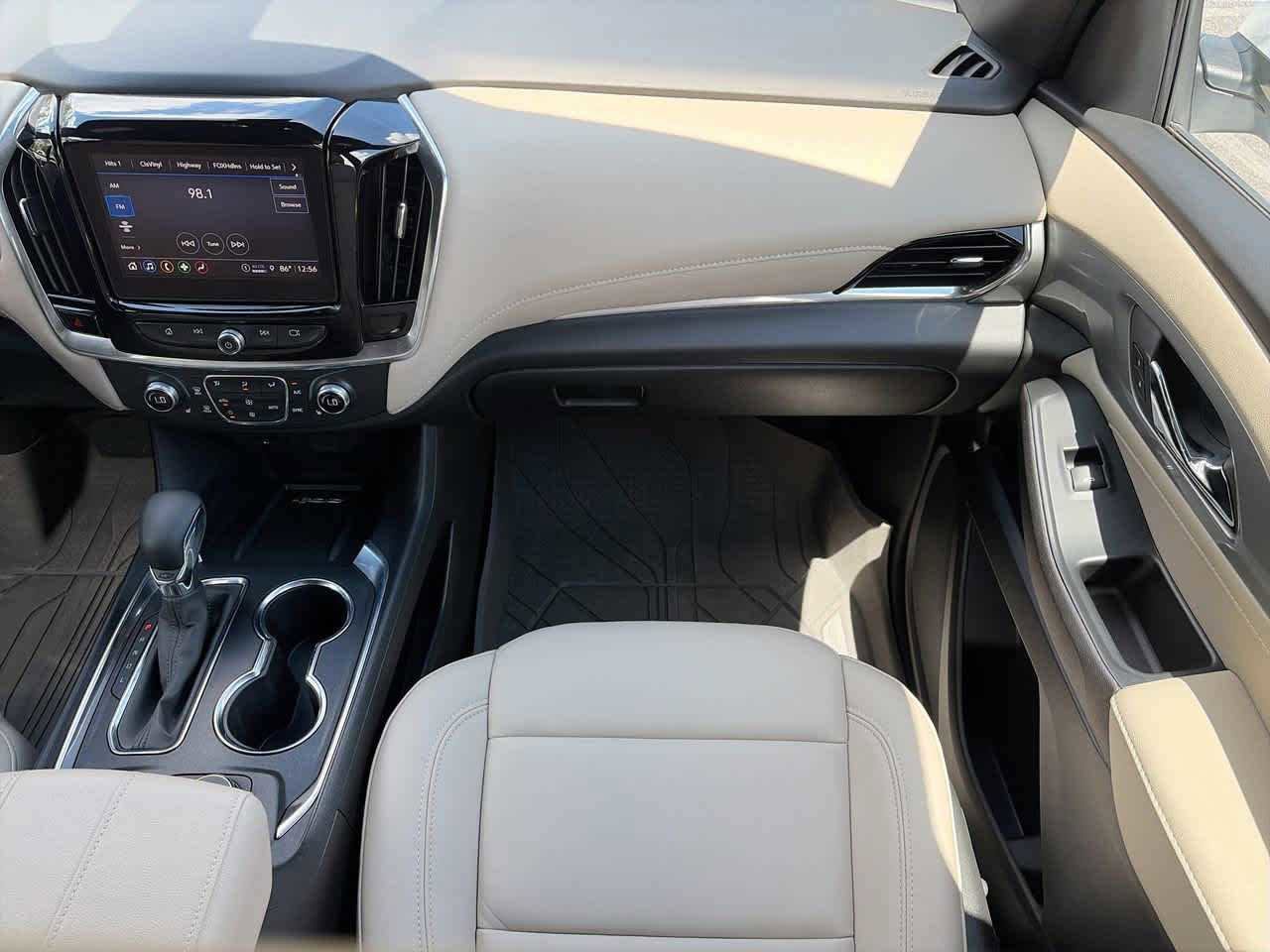 Used 2023 Chevrolet Traverse LT w/ LPO, Cargo Package FWD image 14