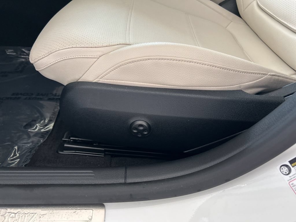 Used 2024 Mercedes-Benz C 300 Sedan image 44