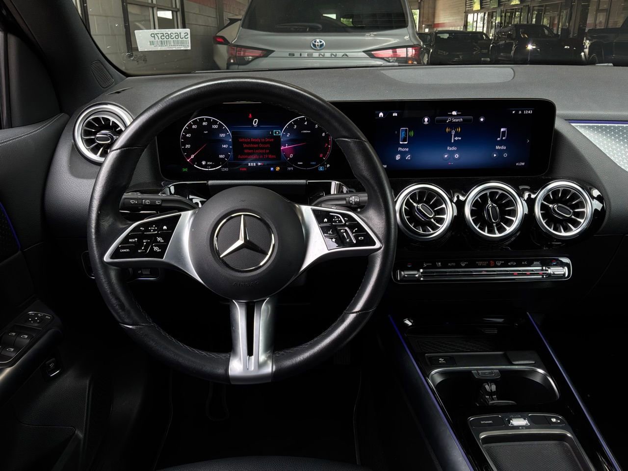 Used 2025 Mercedes-Benz GLA 250 image 15