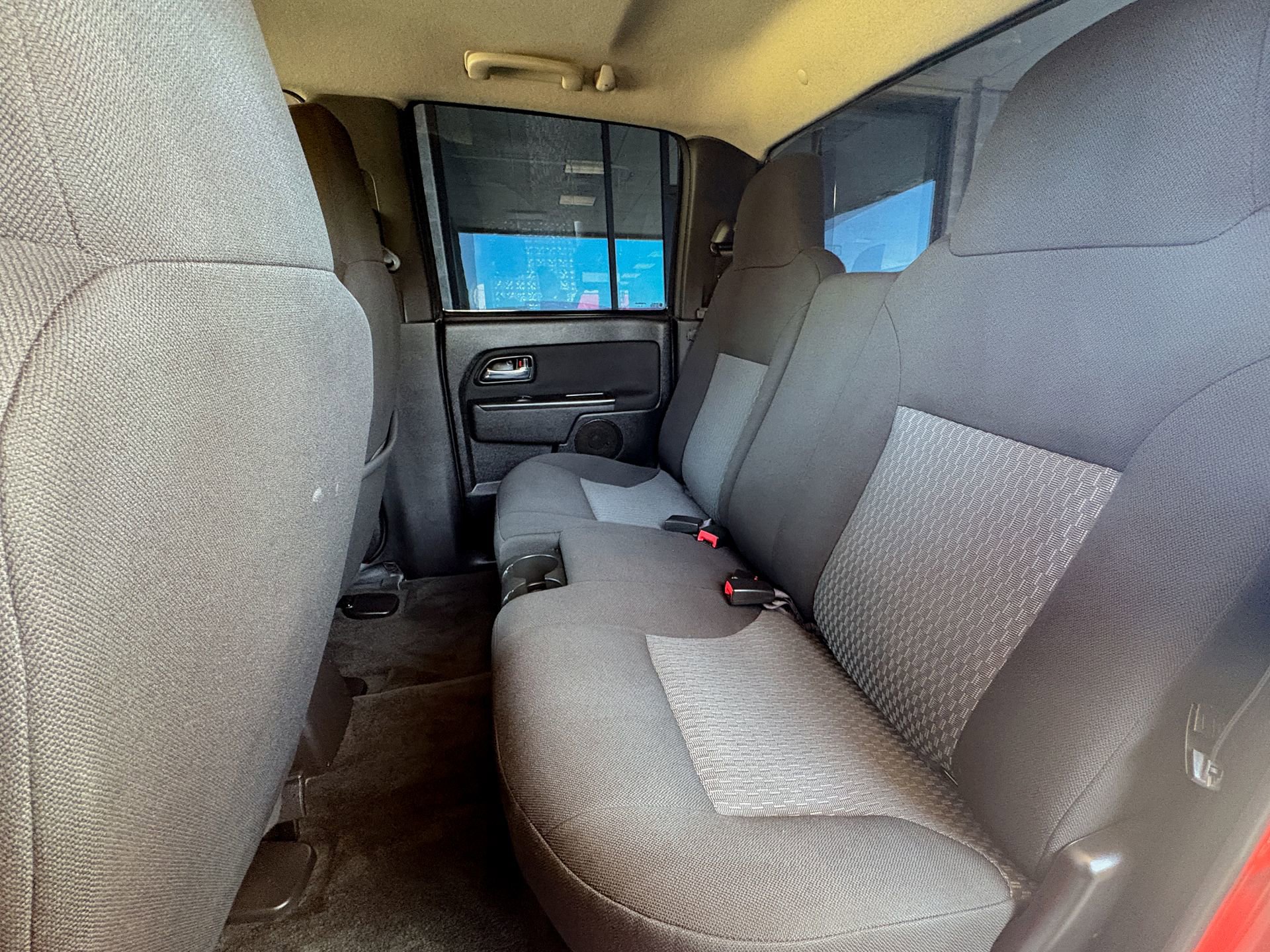 Used 2010 GMC Canyon SLE image 21