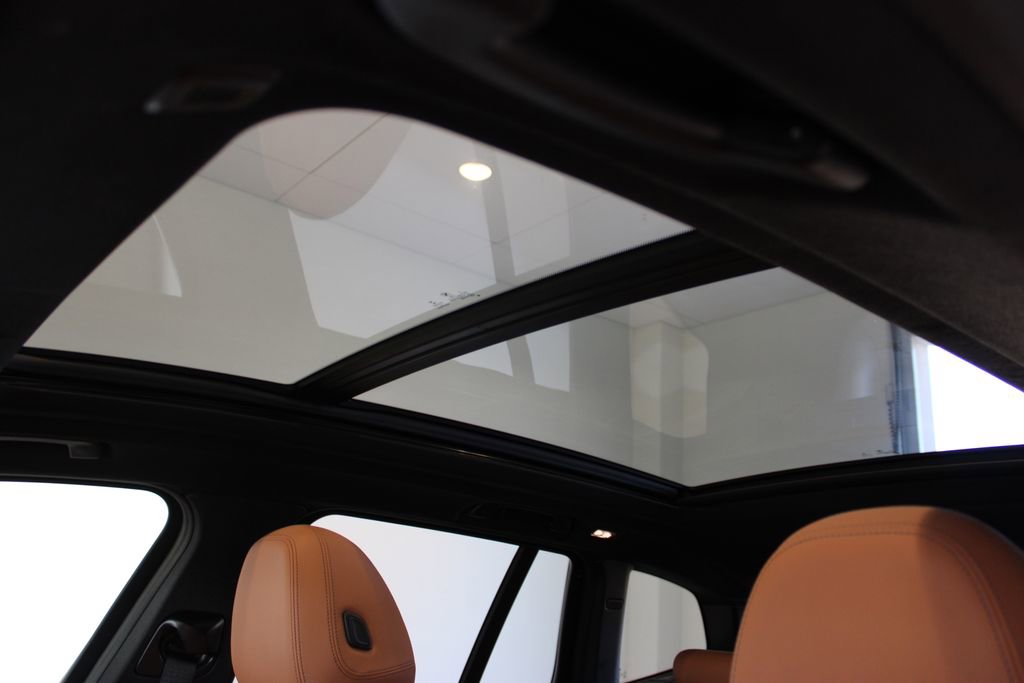 Used 2022 BMW X3 xDrive30i w/ Premium Package 2 image 24