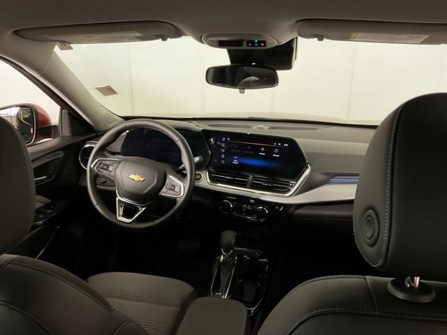 Used 2024 Chevrolet Trax LT w/ Driver Confidence Package FWD image 15