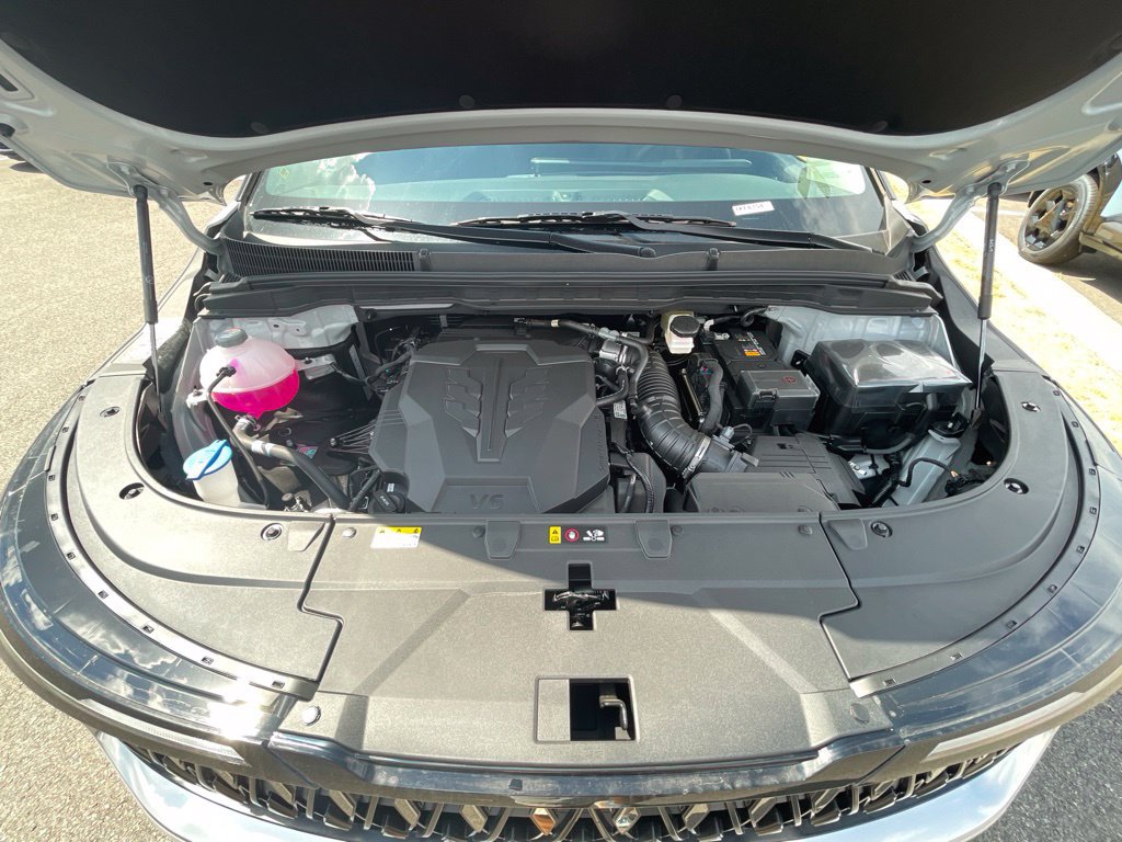 New 2027 Kia Carnival FWD image 29