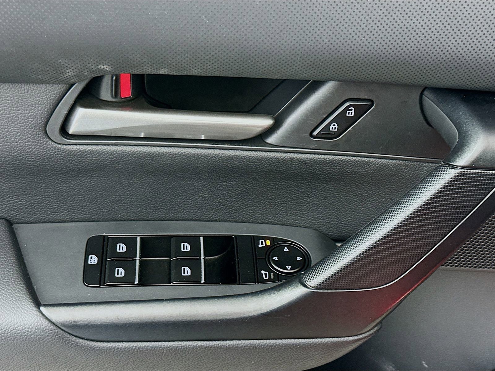 Certified 2023 MAZDA CX-50 2.5 S w/ Cargo Package AWD/4WD image 18