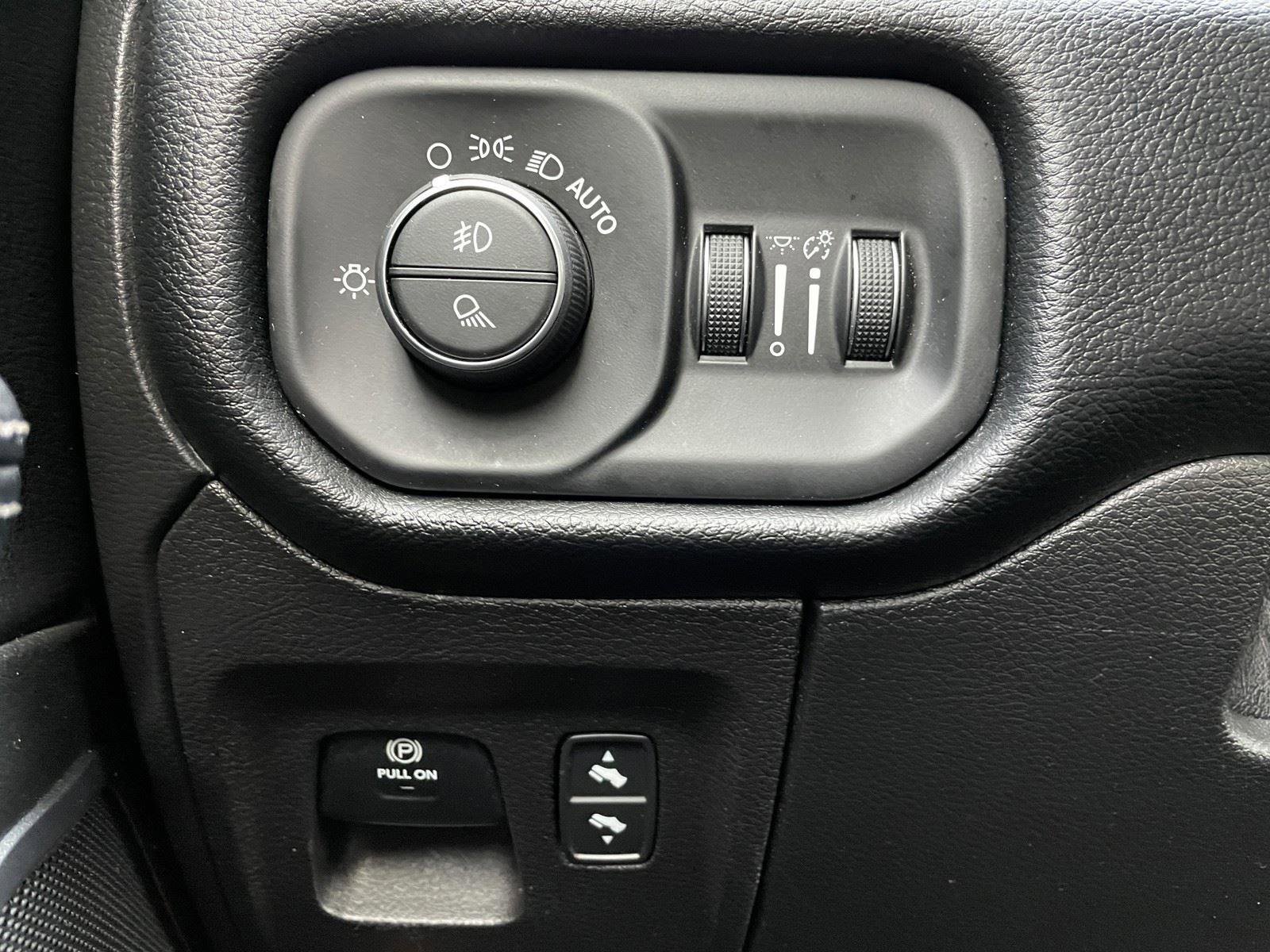 Certified 2021 RAM 1500 Laramie image 35