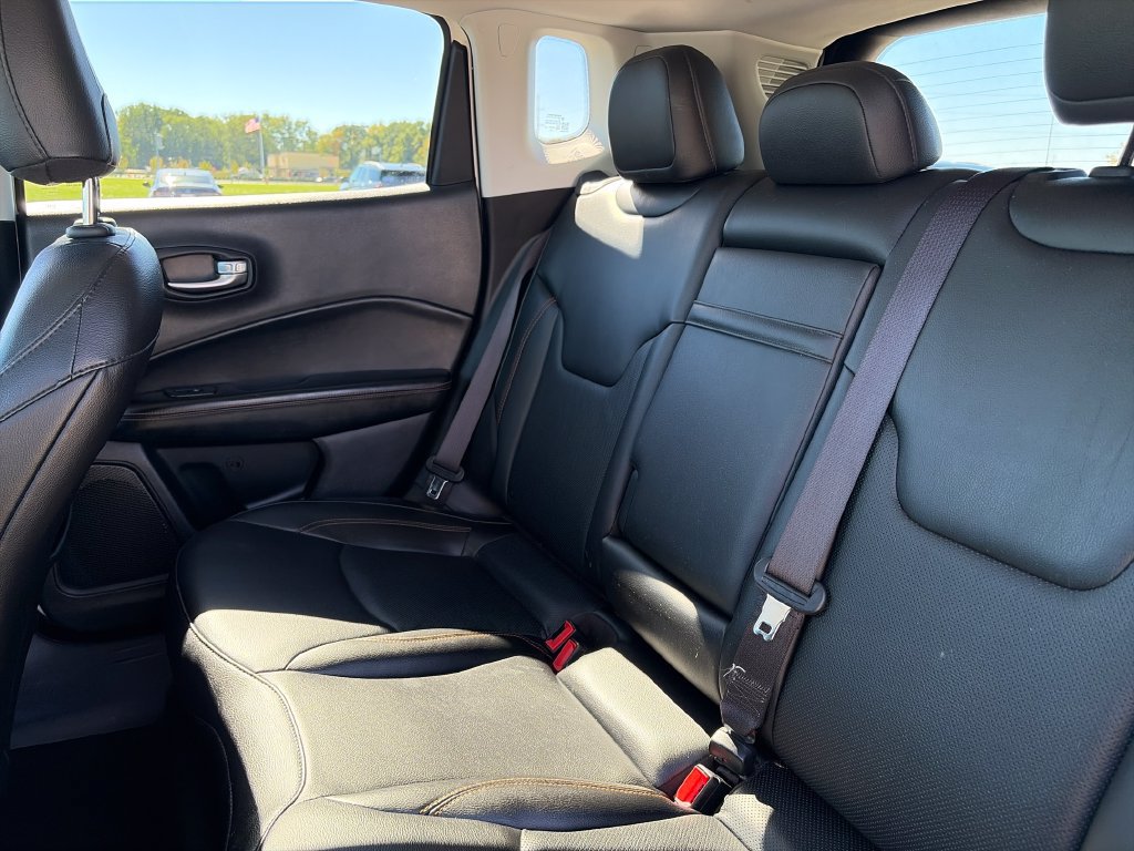 Used 2019 Jeep Compass Limited AWD/4WD image 30
