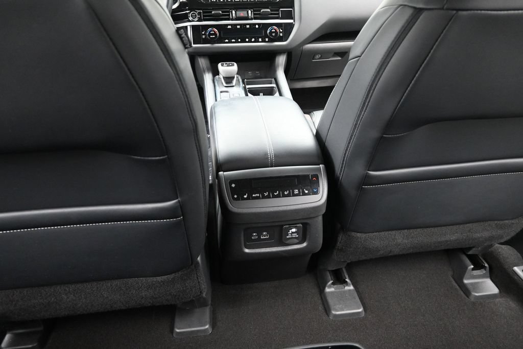 Used 2023 Nissan Pathfinder Platinum AWD/4WD image 12