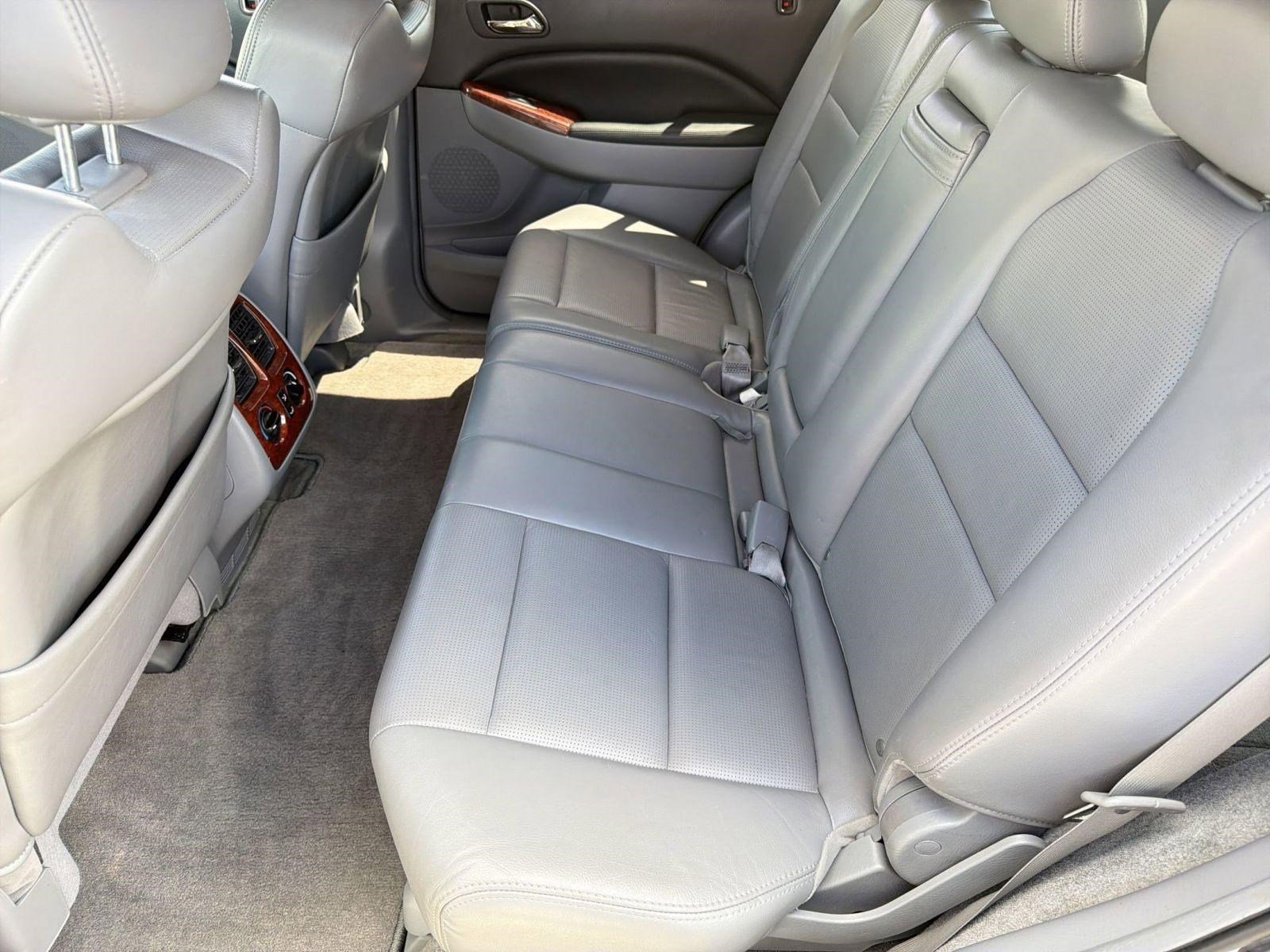 Used 2005 Acura MDX Touring AWD/4WD image 26