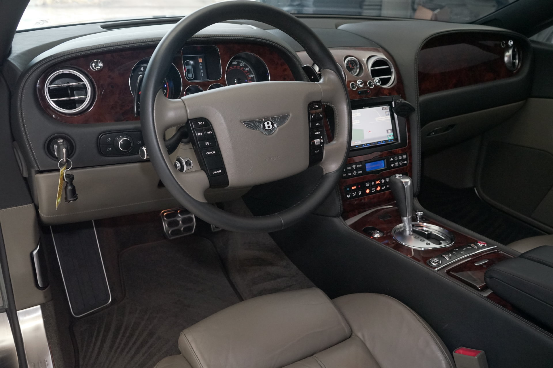 Used 2005 Bentley Continental GT AWD/4WD image 2