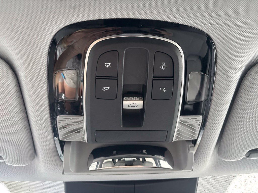 Used 2020 Hyundai Palisade SEL FWD image 17