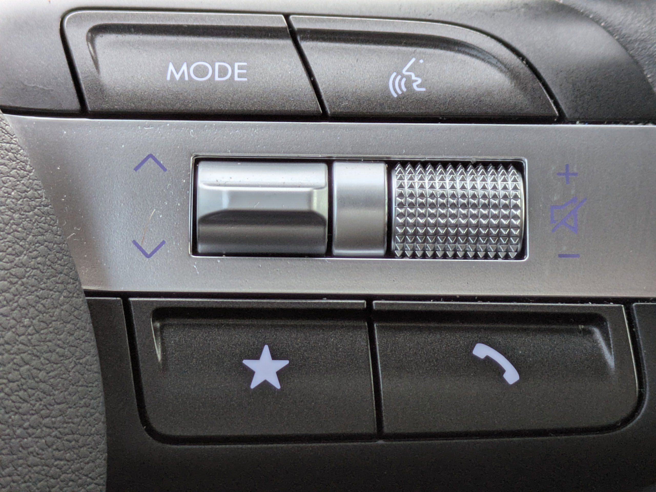 Certified 2025 Hyundai Kona SEL image 31