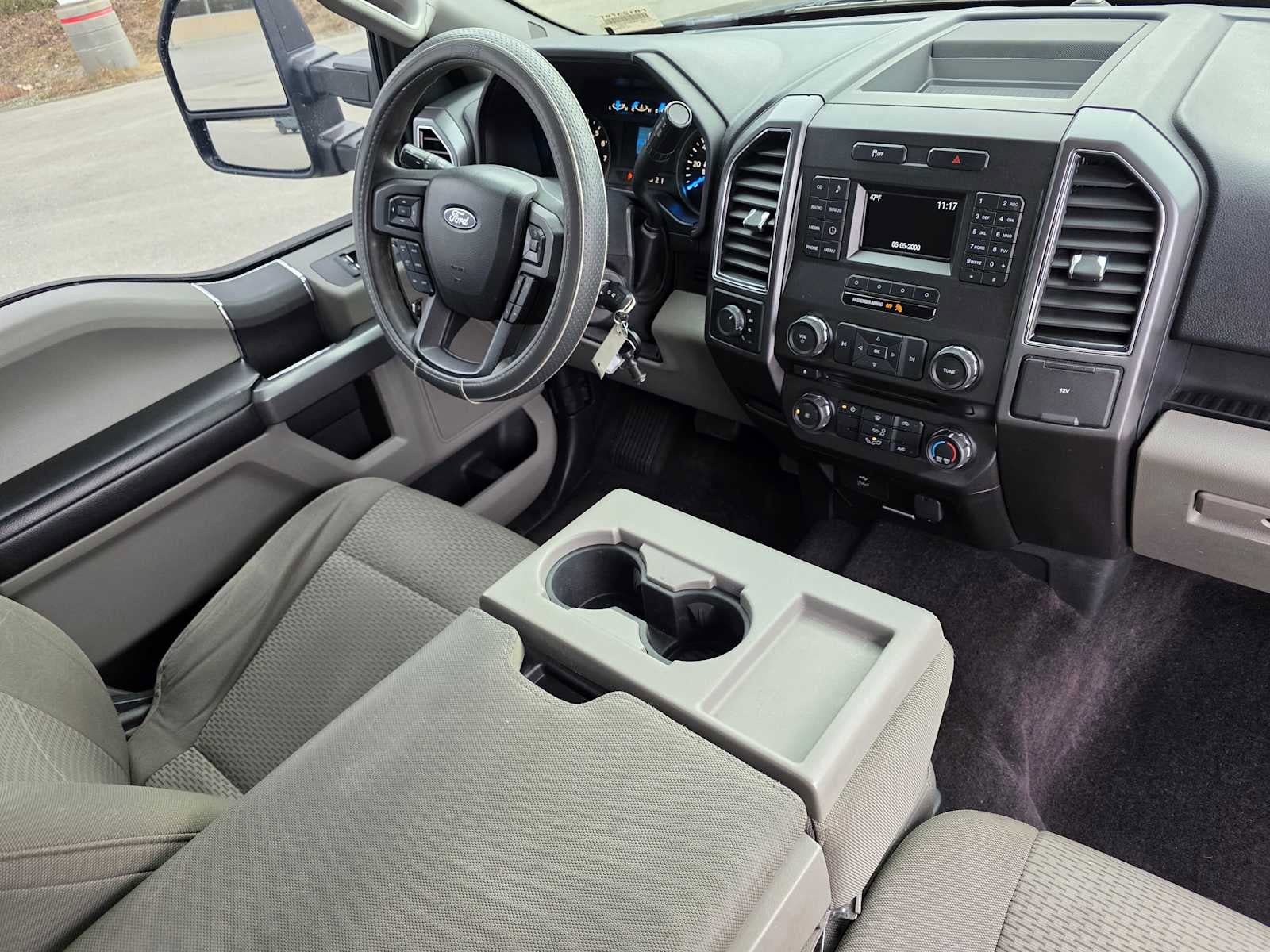 Used 2017 Ford F150 XLT AWD/4WD image 11