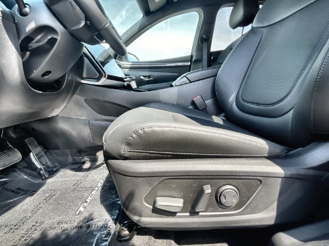 Certified 2024 Hyundai Tucson XRT AWD/4WD image 12