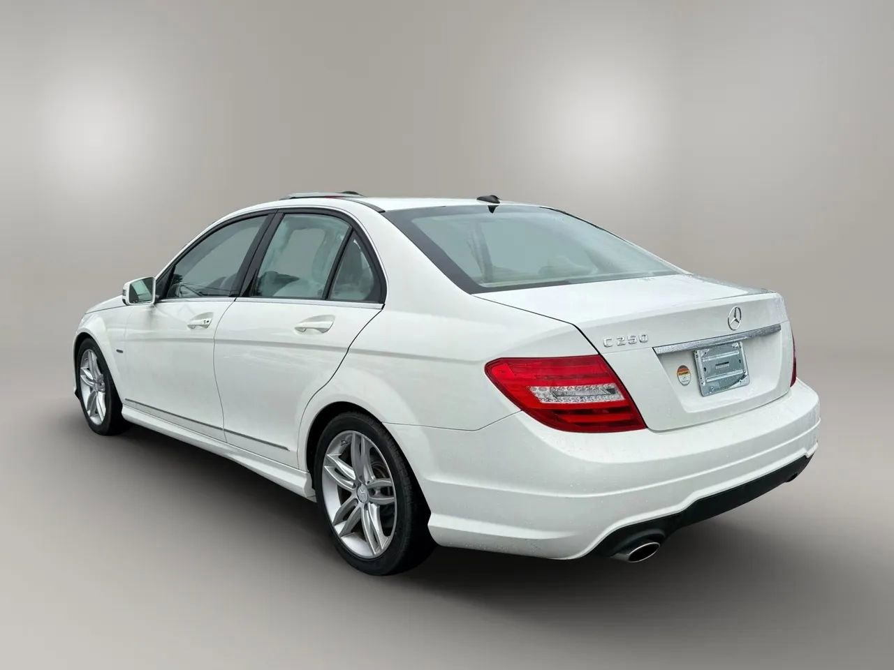 Used 2012 Mercedes-Benz C 250 Sedan image 6