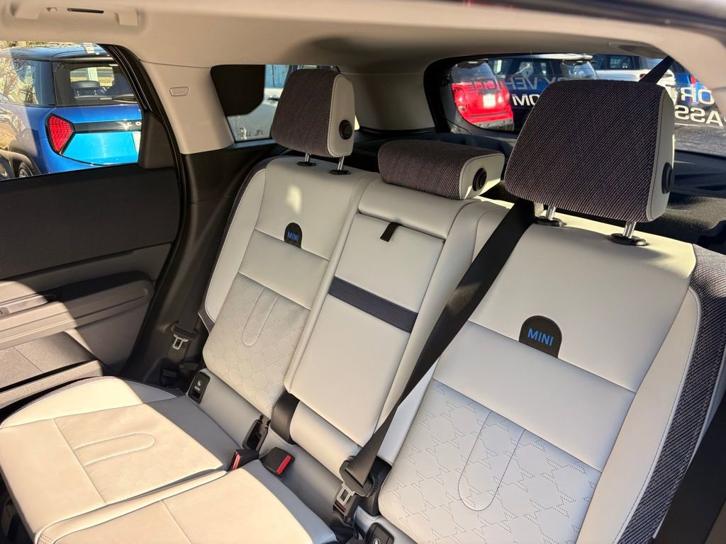 Used 2025 MINI Cooper Countryman S image 17