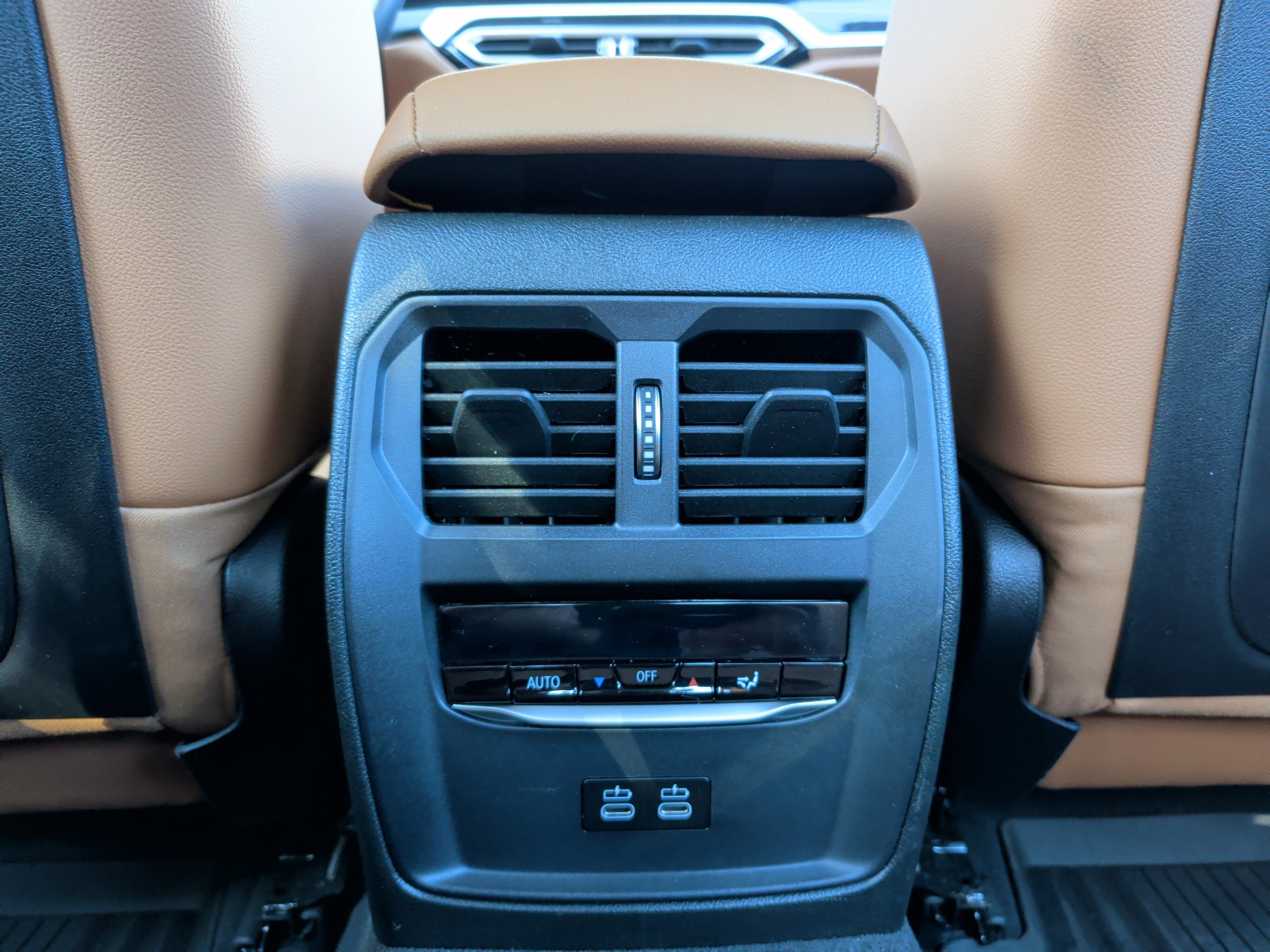 Certified 2023 BMW 330i Sedan w/ Driving Assistance Package image 33