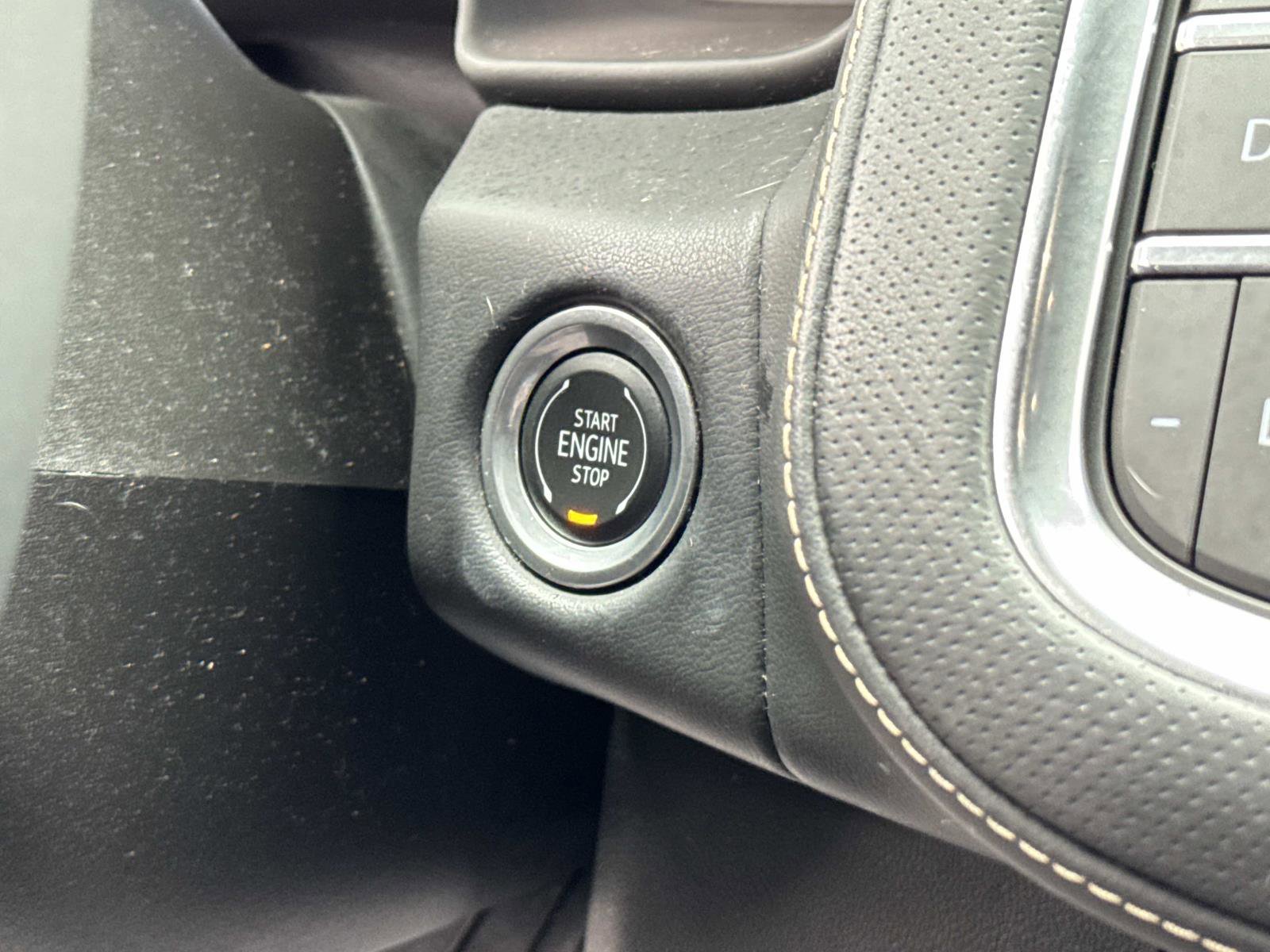 Used 2024 Chevrolet Suburban Premier image 6