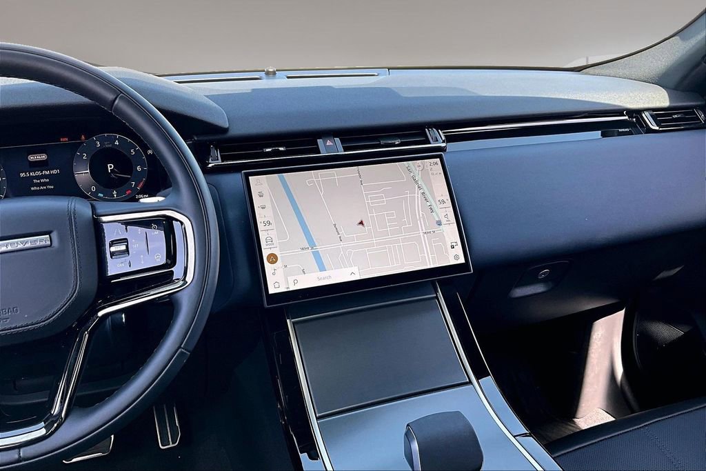 Used 2025 Land Rover Range Rover Velar Dynamic SE image 9