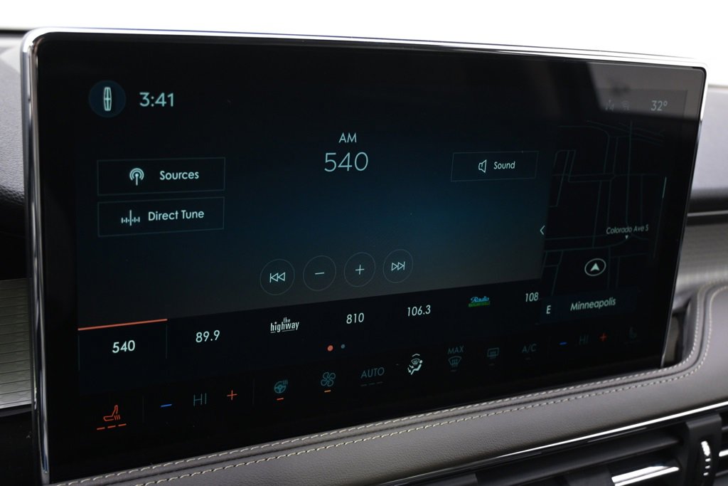 New 2026 Lincoln Corsair Premiere image 27