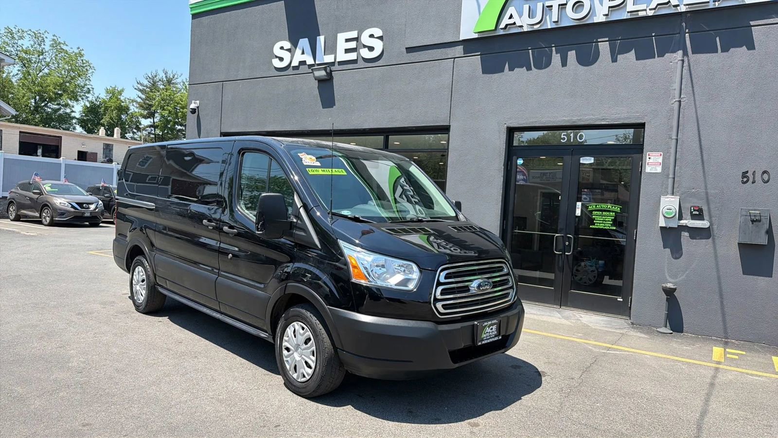 Used 2019 Ford Transit 150 130 Low Roof w/ Exterior Upgrade Package RWD image 1