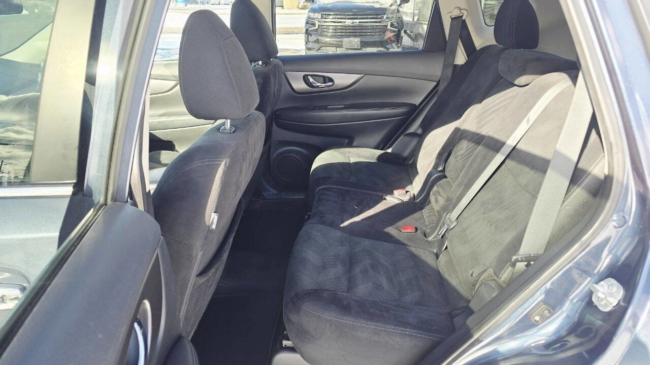 Used 2014 Nissan Rogue SV image 11