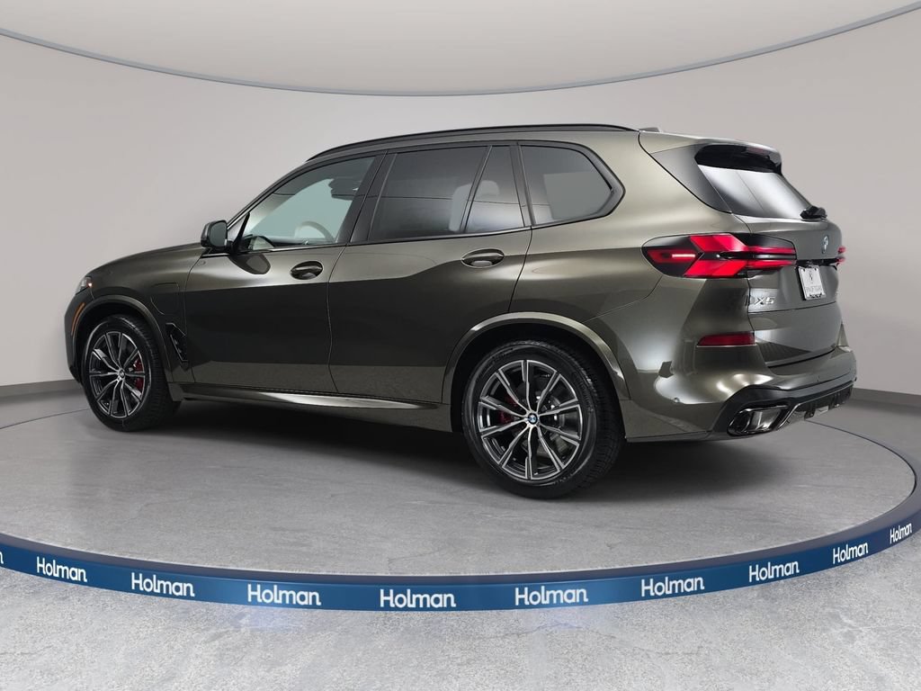 New 2026 BMW X5 xDrive50e w/ M Sport Package AWD/4WD image 7
