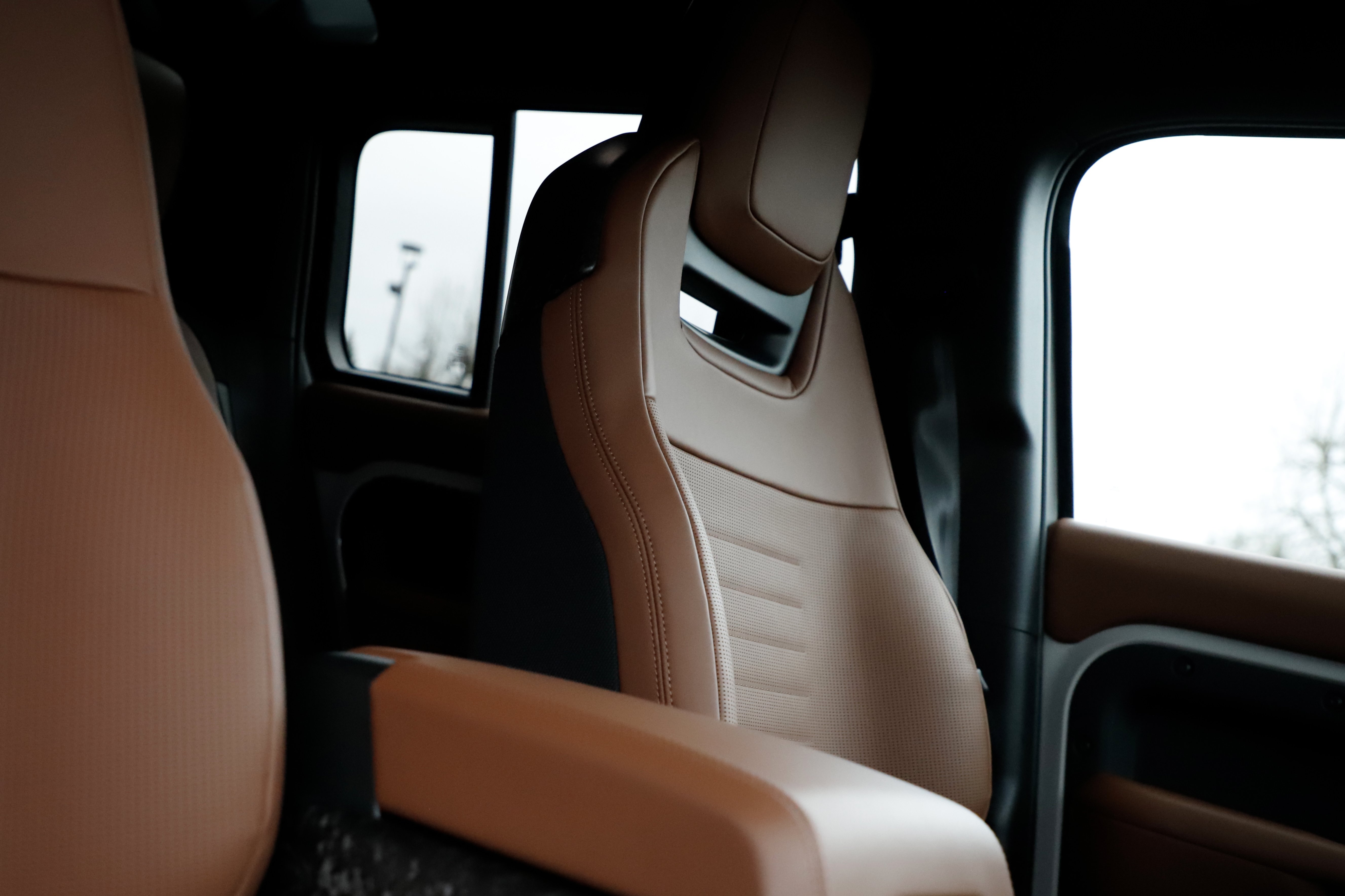 New 2026 Land Rover Defender 110 OCTA AWD/4WD image 13