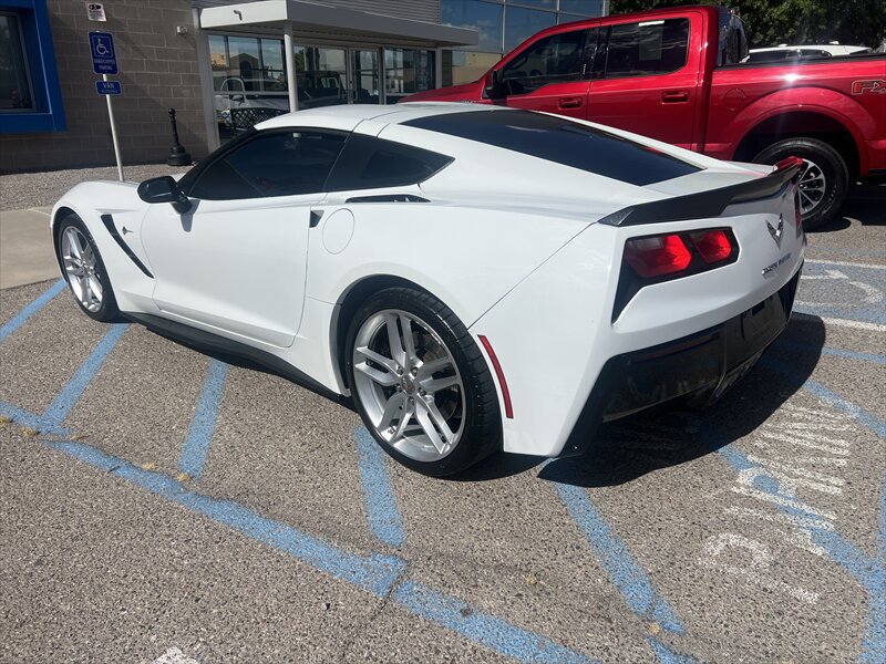 Used 2015 Chevrolet Corvette Stingray Coupe w/ Battery Protection Package RWD image 5