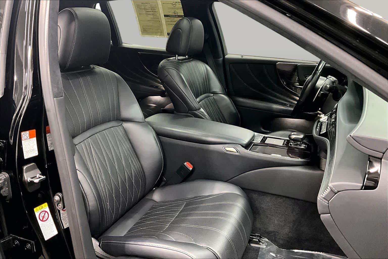 Used 2018 Lexus LS 500 w/ Luxury Package RWD image 8