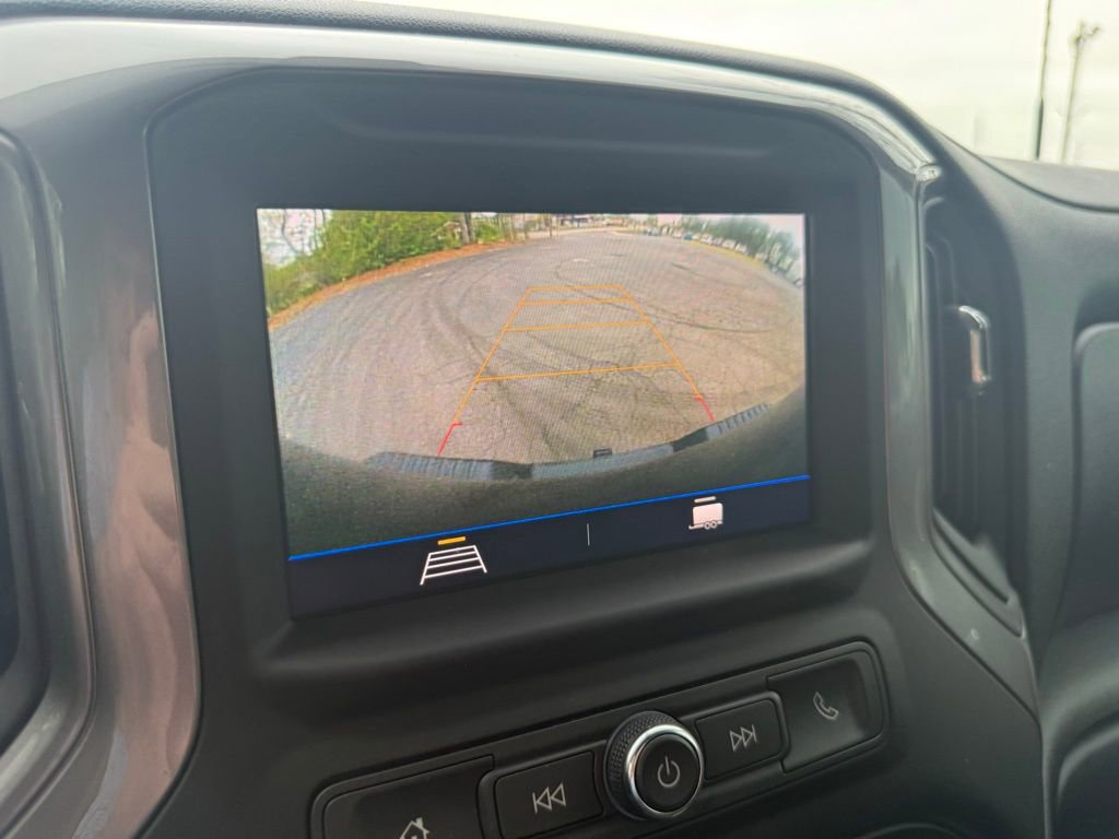 Used 2022 Chevrolet Silverado 2500 Custom w/ Custom Value Package image 19