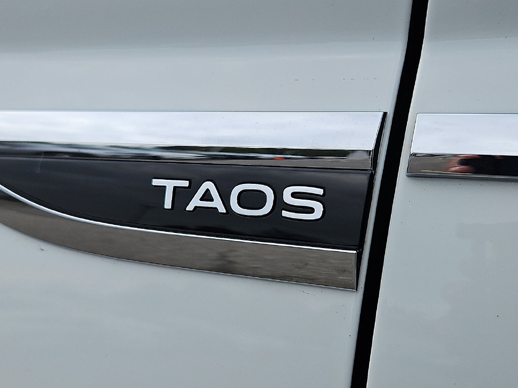 Used 2024 Volkswagen Taos SE AWD/4WD image 36
