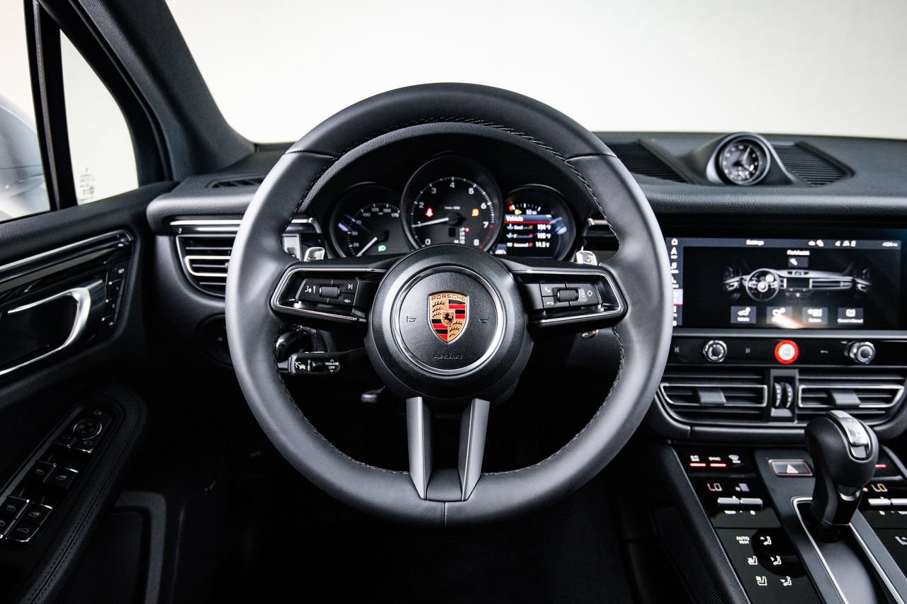 New 2026 Porsche Macan AWD/4WD image 26