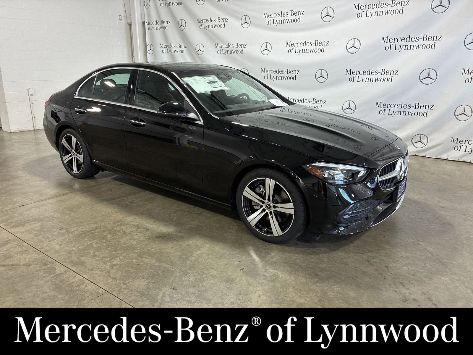 New 2025 Mercedes-Benz C 300 4MATIC Sedan