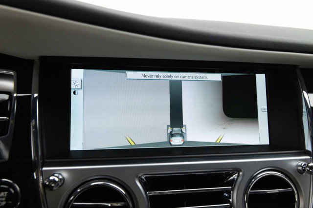 Used 2015 Rolls-Royce Wraith image 36