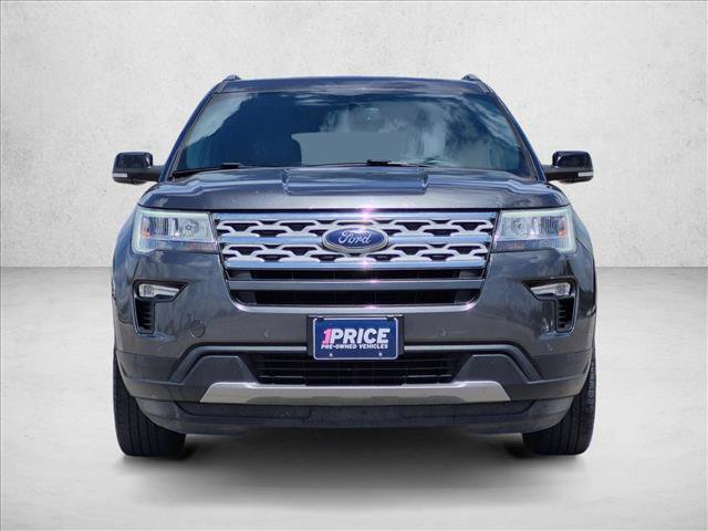 Used 2018 Ford Explorer XLT w/ Equipment Group 202A AWD/4WD image 2