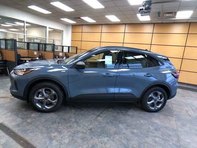 New 2026 Ford Escape ST-Line w/ Tech Pack #1 AWD/4WD image 4