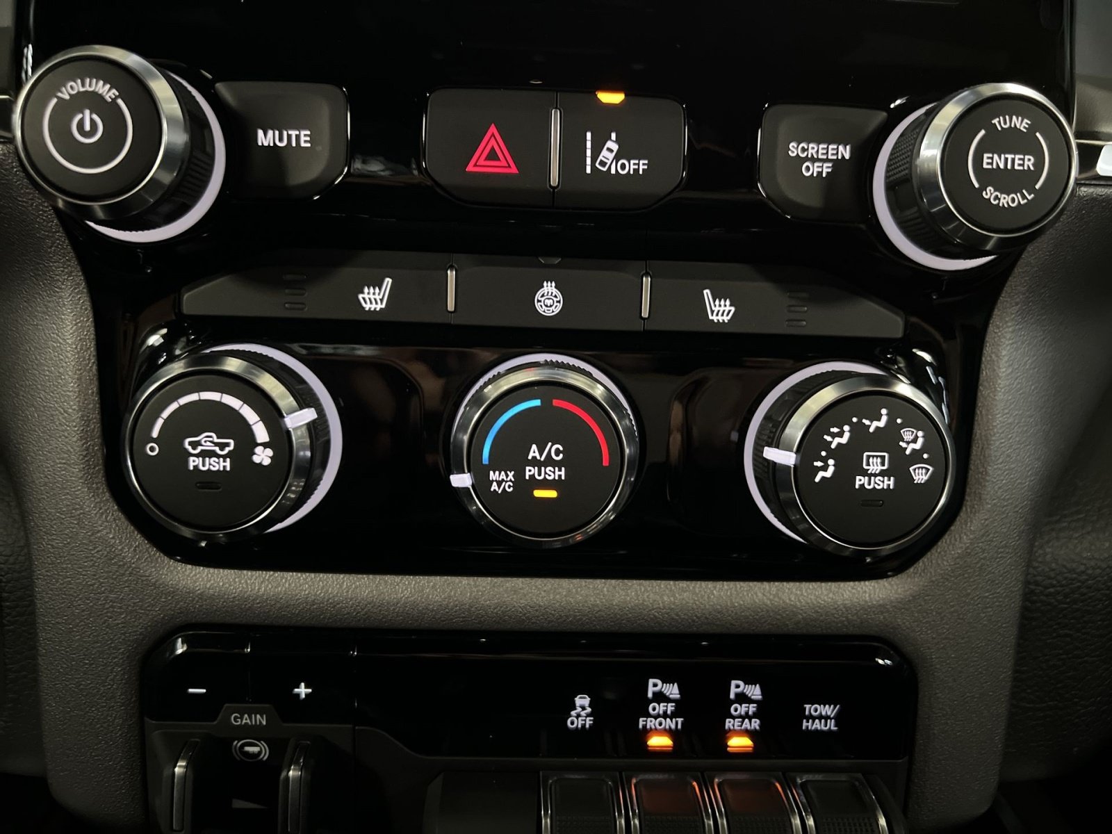 Used 2025 RAM 1500 Big Horn AWD/4WD image 20